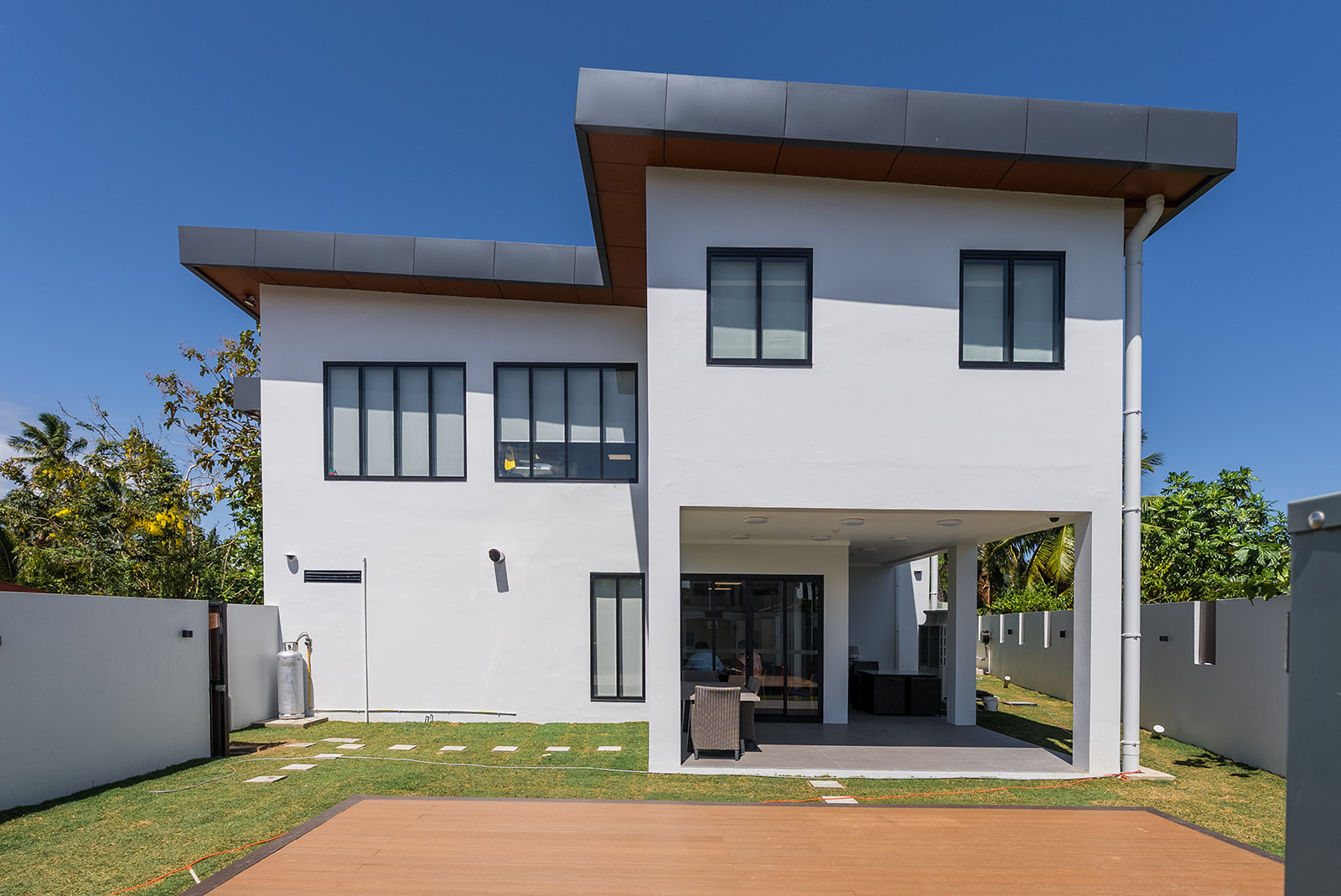 Banuve Street – Executive Commercial Office Space gallery